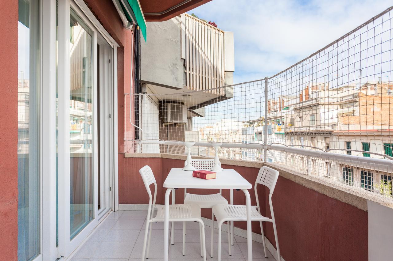 Art House Fira Apartments Барселона Экстерьер фото