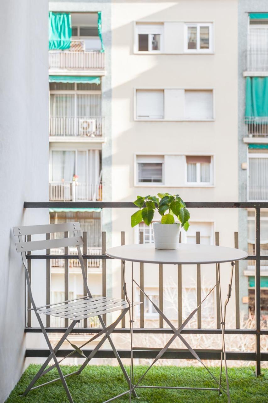 Art House Fira Apartments Барселона Экстерьер фото